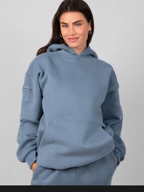 Comfort SKY Large Travel Essentials Hoodie